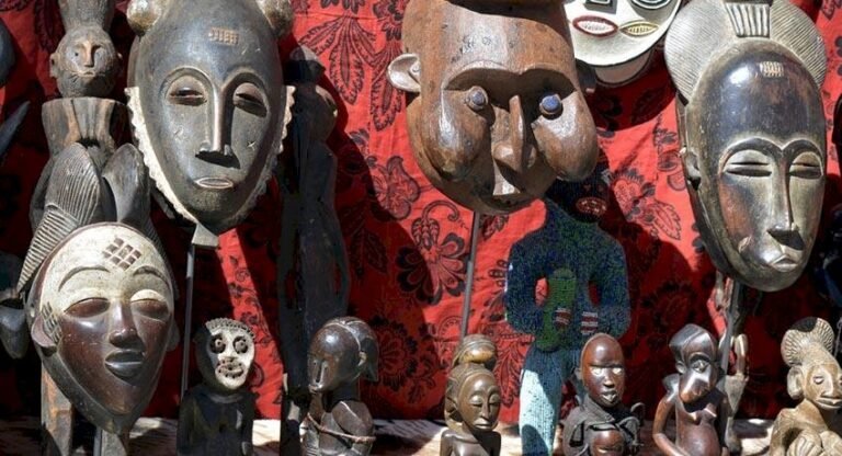 Installation-Art Installation-Art