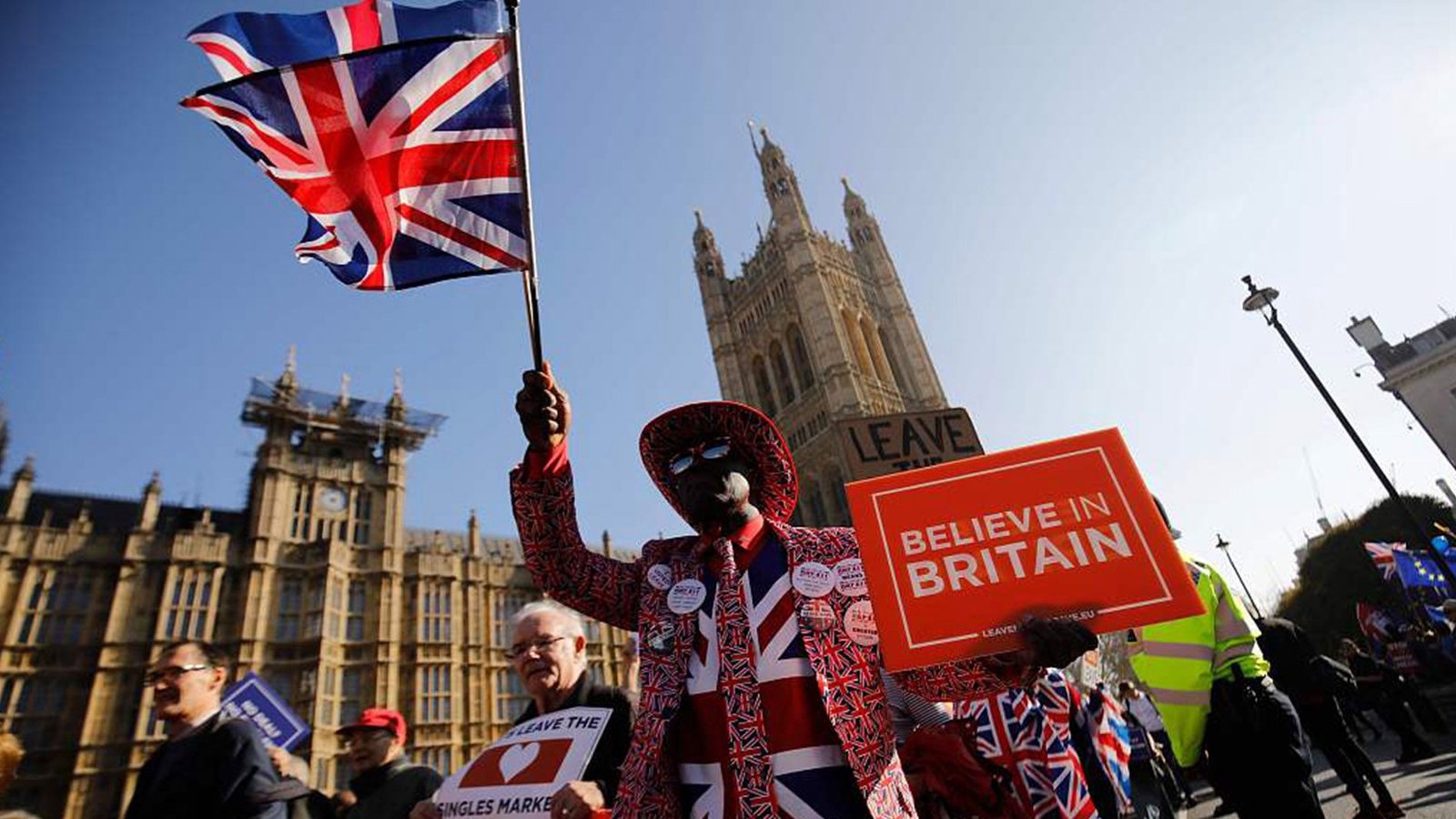 The Five Pillars of Excellence: What Defines the Best Immigration Solicitors in UK